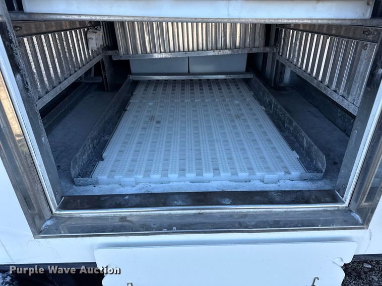 image for item EG2554 2017 Ford E450 Super Duty refrigerated truck