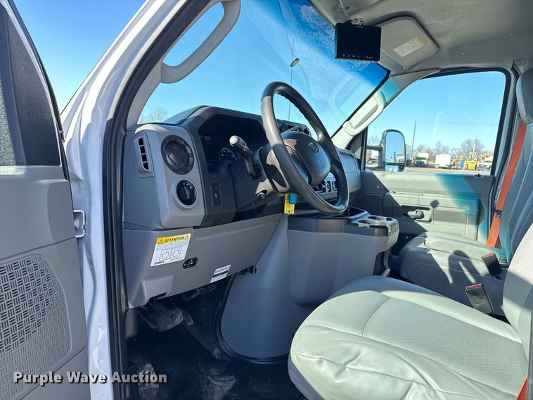 image for item EG2554 2017 Ford E450 Super Duty refrigerated truck