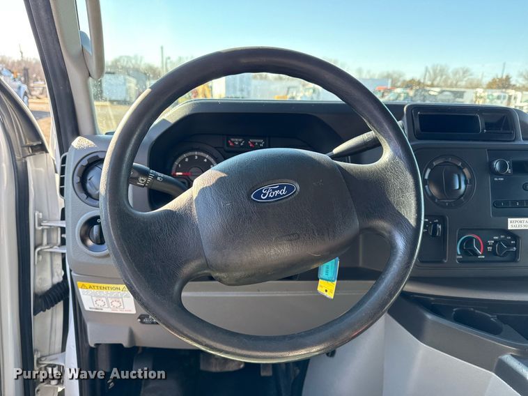 image for item EG2554 2017 Ford E450 Super Duty refrigerated truck