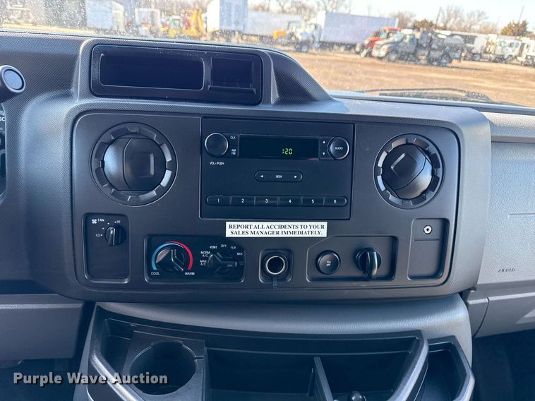 image for item EG2554 2017 Ford E450 Super Duty refrigerated truck