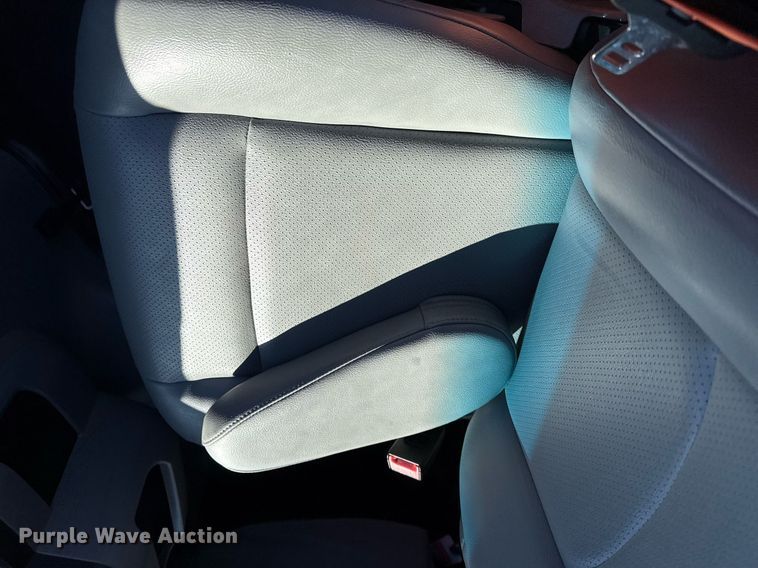 image for item EG2554 2017 Ford E450 Super Duty refrigerated truck