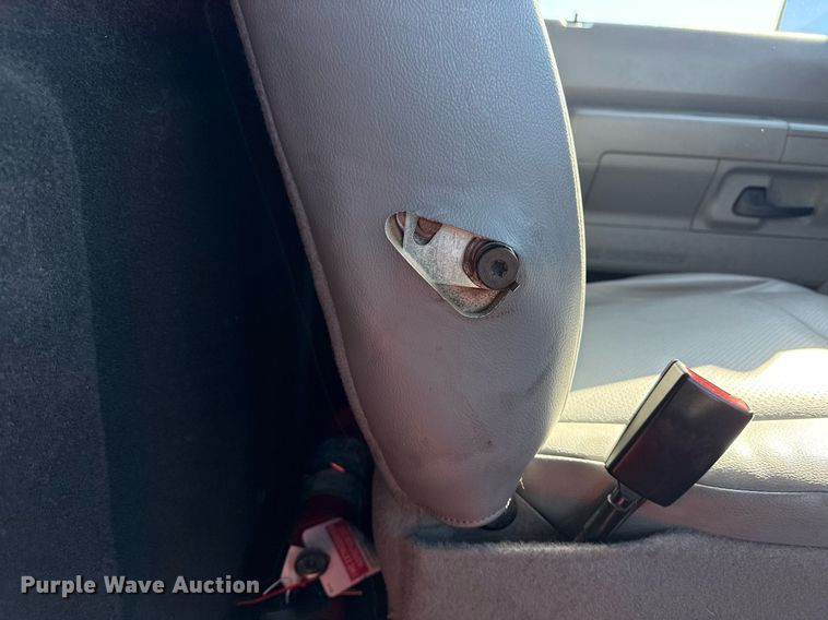 image for item EG2554 2017 Ford E450 Super Duty refrigerated truck