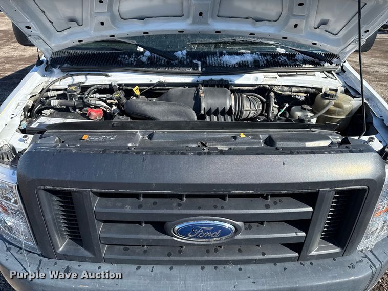 image for item EG2554 2017 Ford E450 Super Duty refrigerated truck