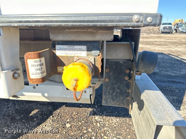 image for item EG2554 2017 Ford E450 Super Duty refrigerated truck