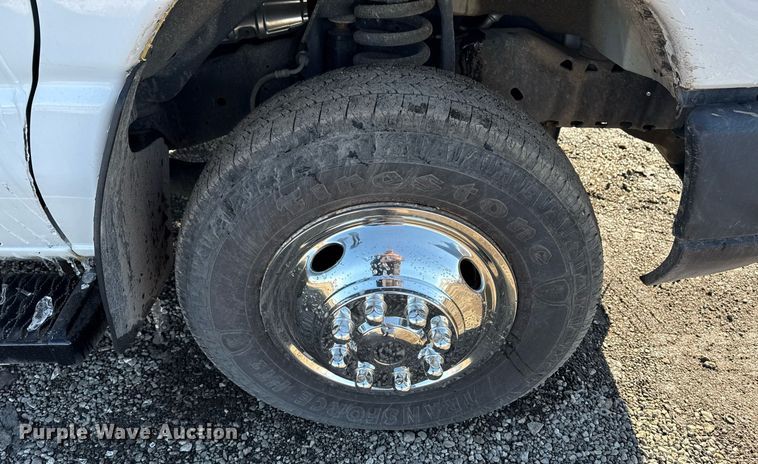 image for item EG2554 2017 Ford E450 Super Duty refrigerated truck