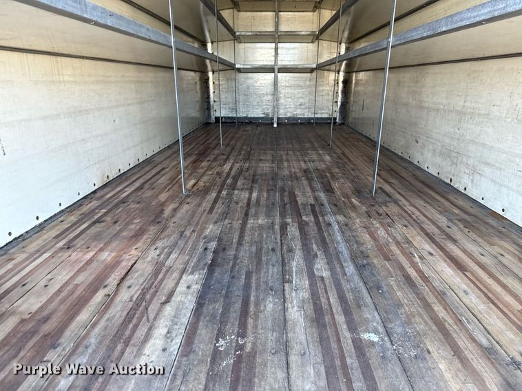 image for item EG2555 2016 Ford F650 Super Duty box truck