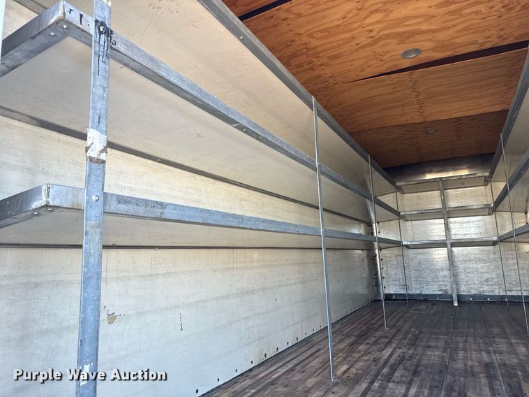 image for item EG2555 2016 Ford F650 Super Duty box truck