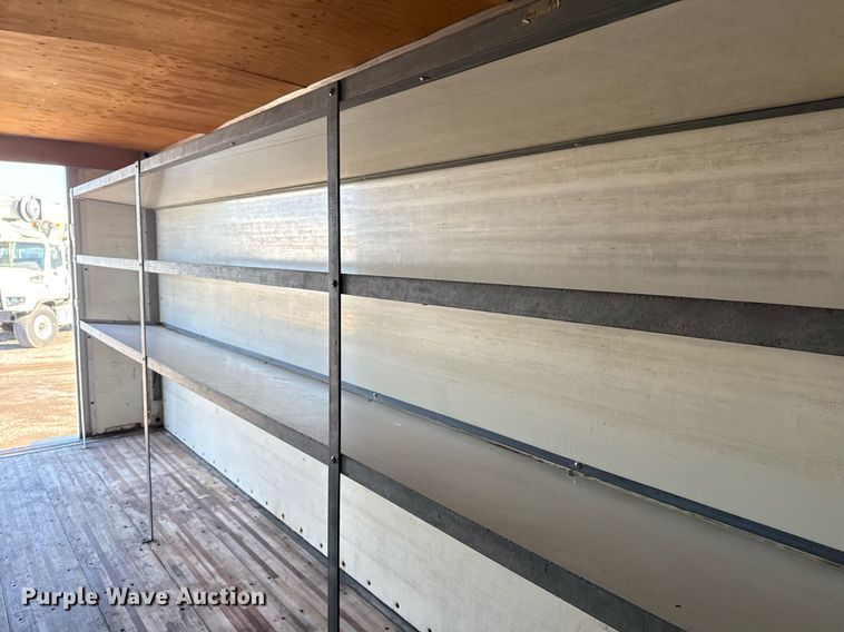 image for item EG2555 2016 Ford F650 Super Duty box truck