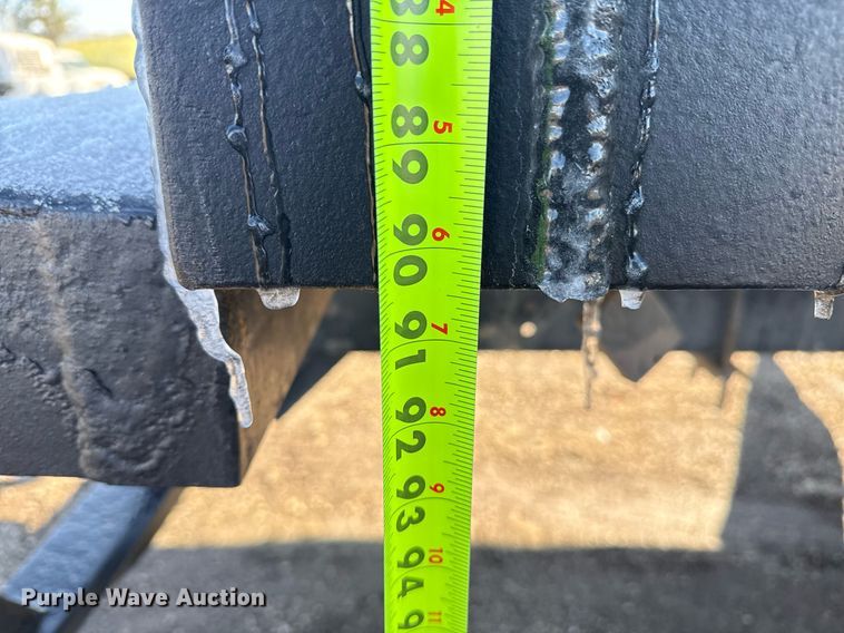 image for item EG2555 2016 Ford F650 Super Duty box truck