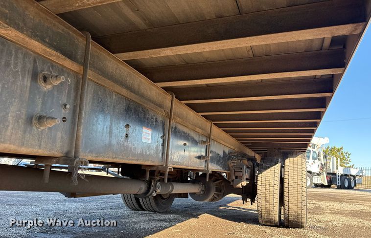 image for item EG2555 2016 Ford F650 Super Duty box truck