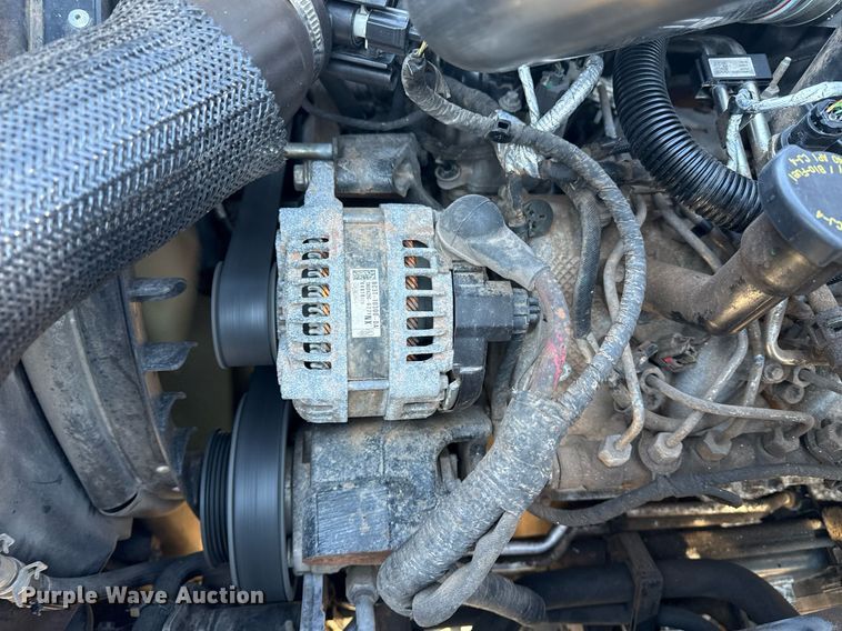 image for item EG2555 2016 Ford F650 Super Duty box truck