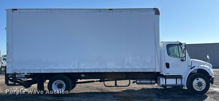 image for item EG2556 2007 Freightliner Business Class M2 box truck