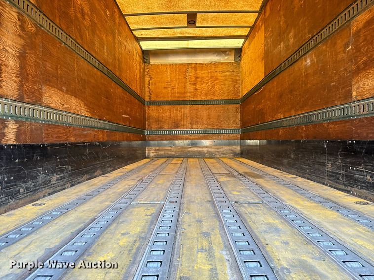 image for item EG2556 2007 Freightliner Business Class M2 box truck