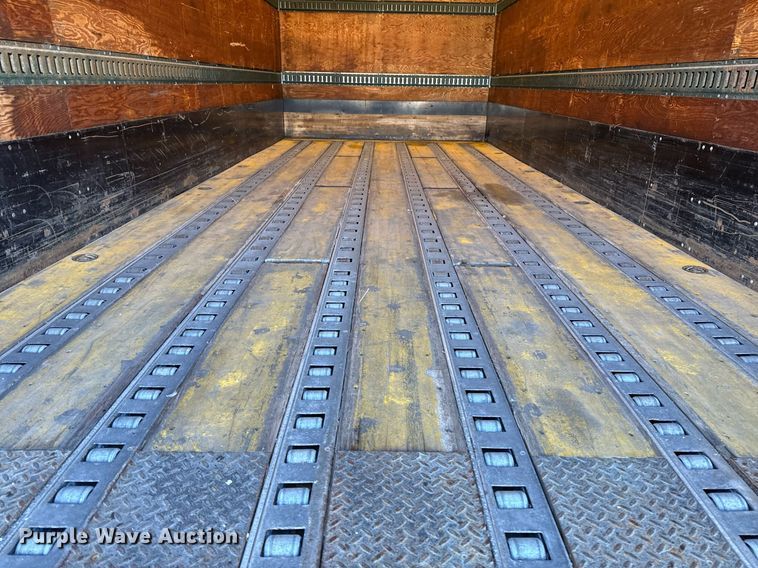 image for item EG2556 2007 Freightliner Business Class M2 box truck