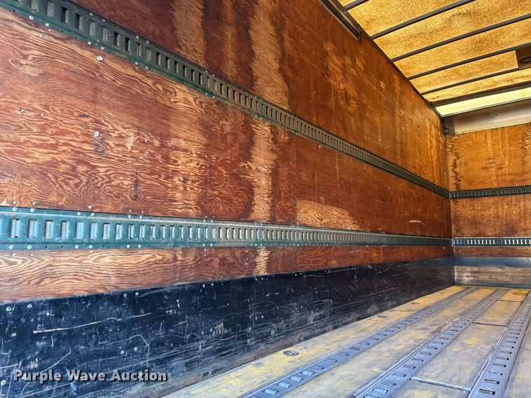 image for item EG2556 2007 Freightliner Business Class M2 box truck