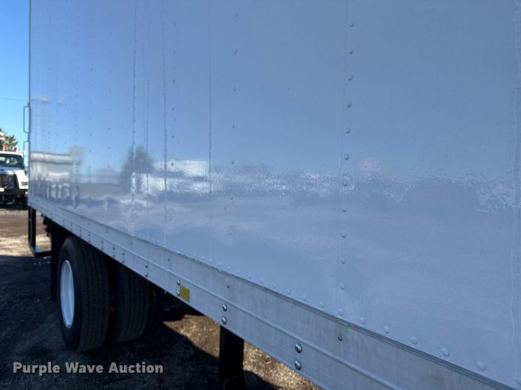 image for item EG2556 2007 Freightliner Business Class M2 box truck