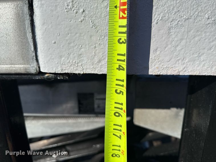 image for item EG2556 2007 Freightliner Business Class M2 box truck