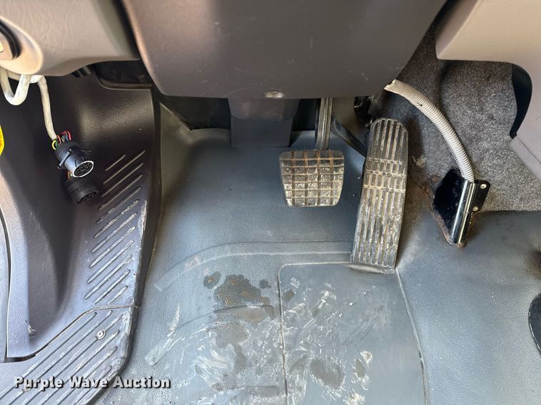 image for item EG2556 2007 Freightliner Business Class M2 box truck