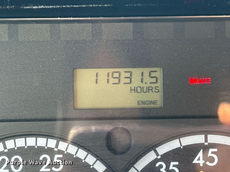 image for item EG2556 2007 Freightliner Business Class M2 box truck