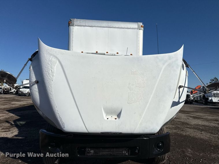 image for item EG2556 2007 Freightliner Business Class M2 box truck