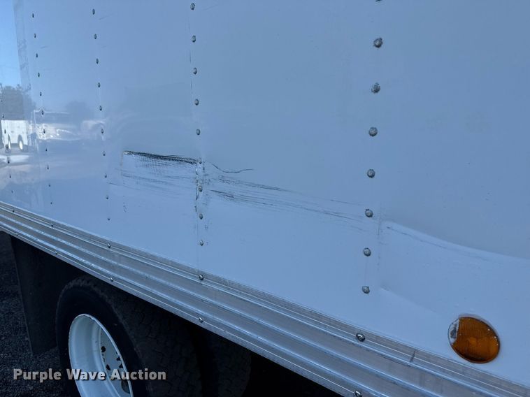 image for item EG2557 2005 GMC C6500 box truck