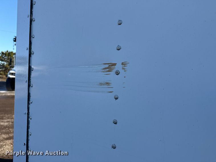 image for item EG2557 2005 GMC C6500 box truck