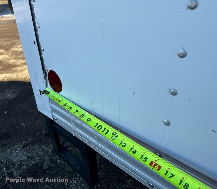 image for item EG2557 2005 GMC C6500 box truck