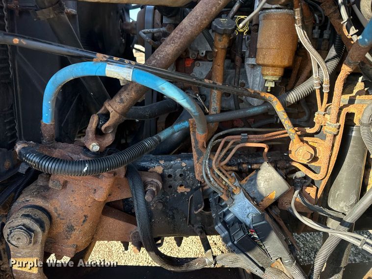 image for item EG2557 2005 GMC C6500 box truck