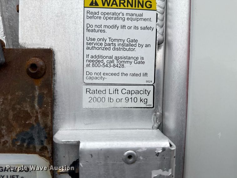 image for item EG2558 2009 Freightliner MT 45 delivery truck