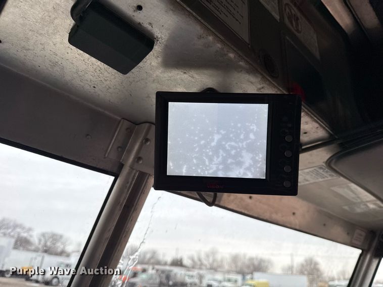 image for item EG2558 2009 Freightliner MT 45 delivery truck