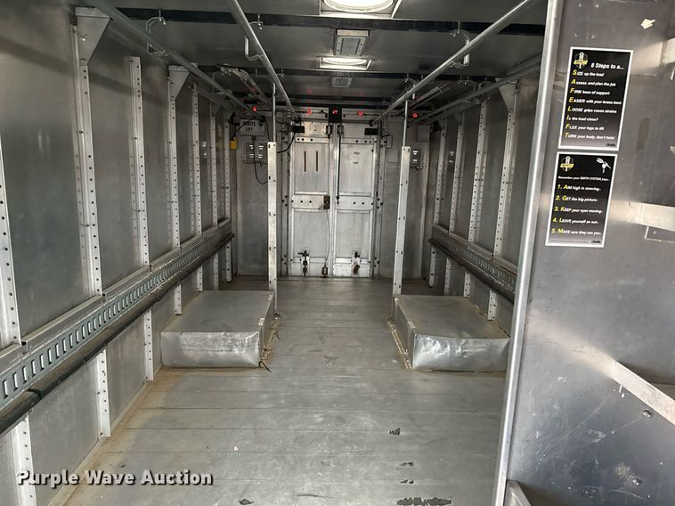 image for item EG2558 2009 Freightliner MT 45 delivery truck