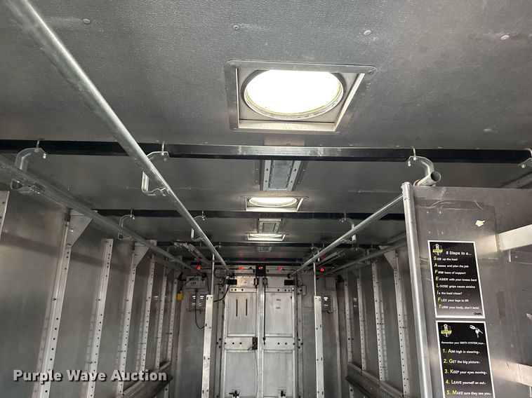 image for item EG2558 2009 Freightliner MT 45 delivery truck