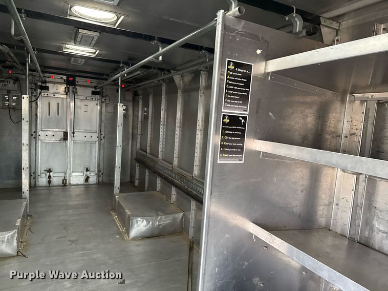 image for item EG2558 2009 Freightliner MT 45 delivery truck