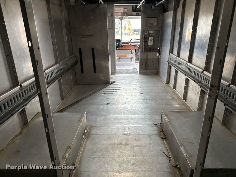 image for item EG2558 2009 Freightliner MT 45 delivery truck