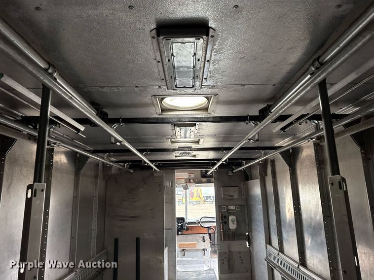 image for item EG2558 2009 Freightliner MT 45 delivery truck