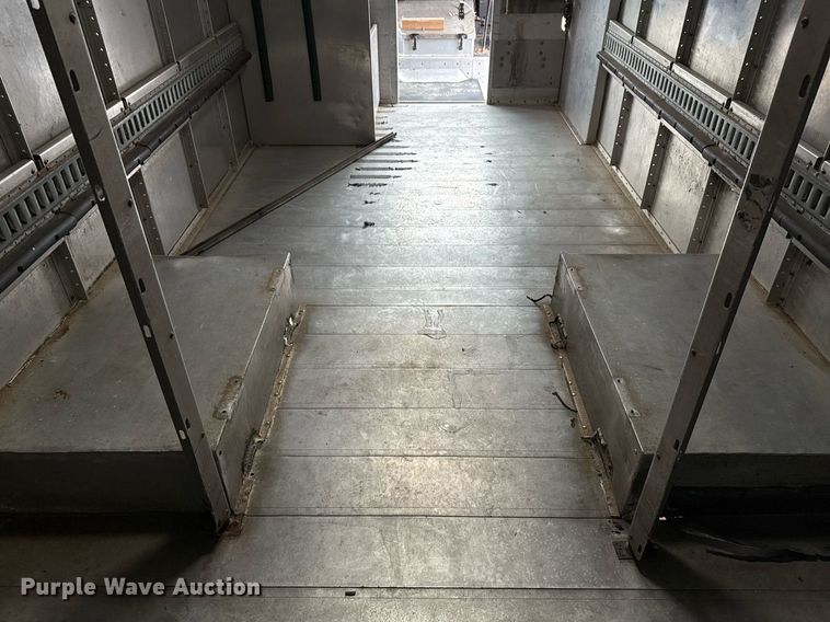 image for item EG2558 2009 Freightliner MT 45 delivery truck