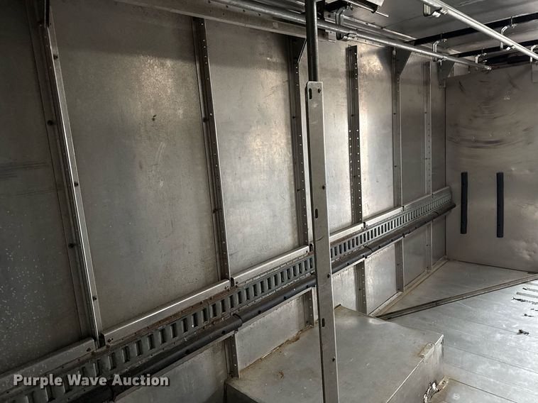 image for item EG2558 2009 Freightliner MT 45 delivery truck