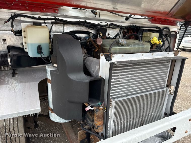 image for item EG2558 2009 Freightliner MT 45 delivery truck