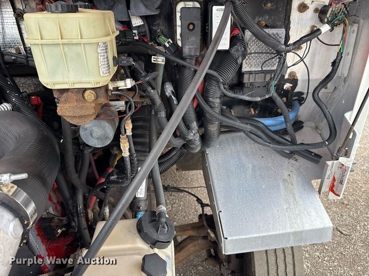 image for item EG2558 2009 Freightliner MT 45 delivery truck