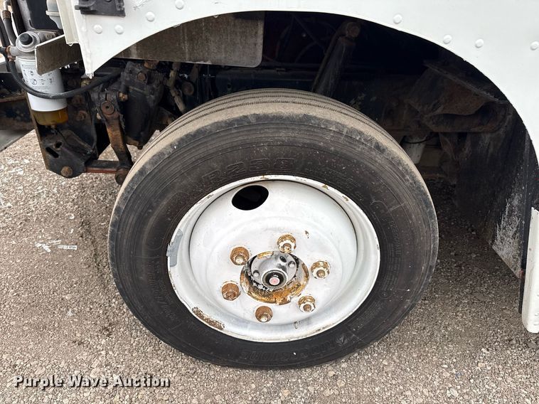 image for item EG2558 2009 Freightliner MT 45 delivery truck