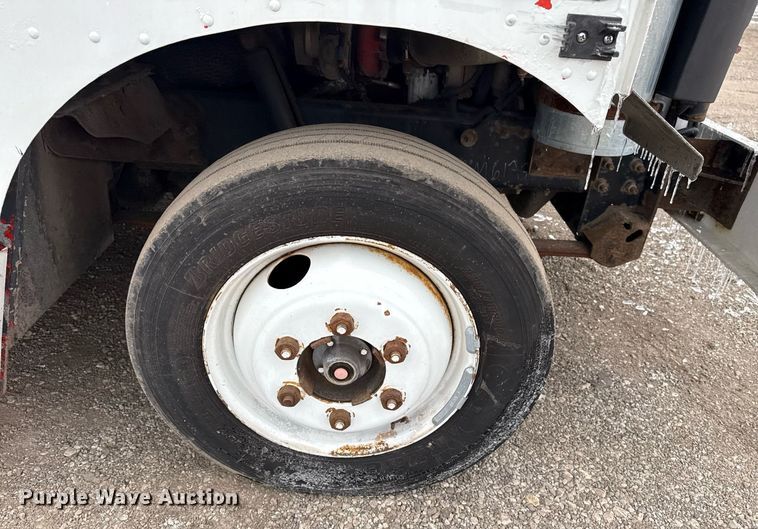 image for item EG2558 2009 Freightliner MT 45 delivery truck