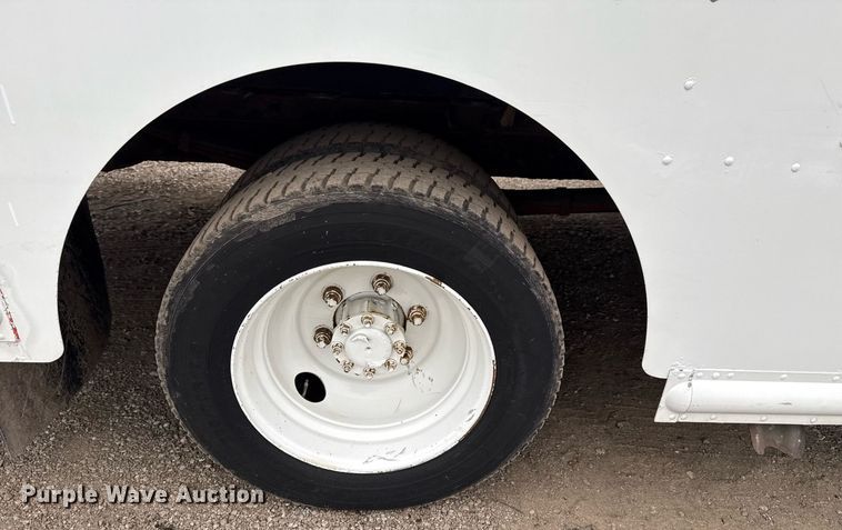 image for item EG2558 2009 Freightliner MT 45 delivery truck