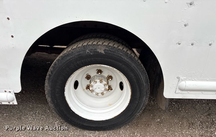 image for item EG2558 2009 Freightliner MT 45 delivery truck