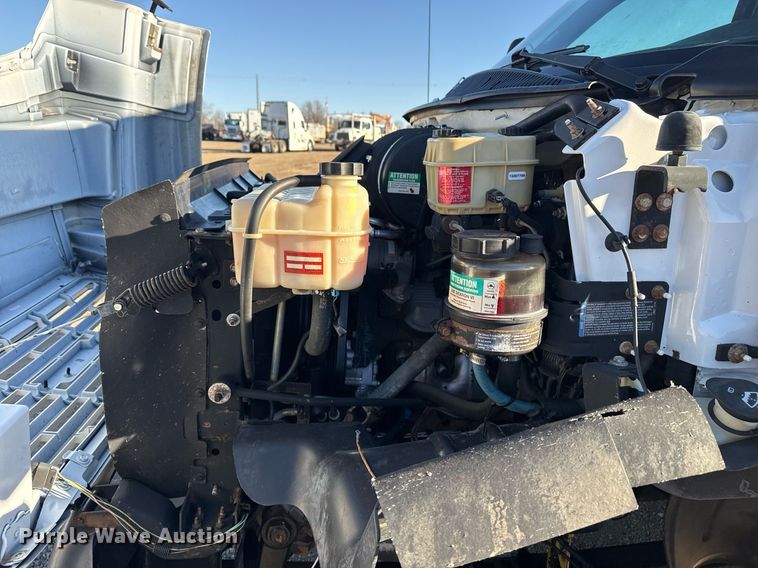 image for item EG2584 2005 GMC C5500 flatbed truck