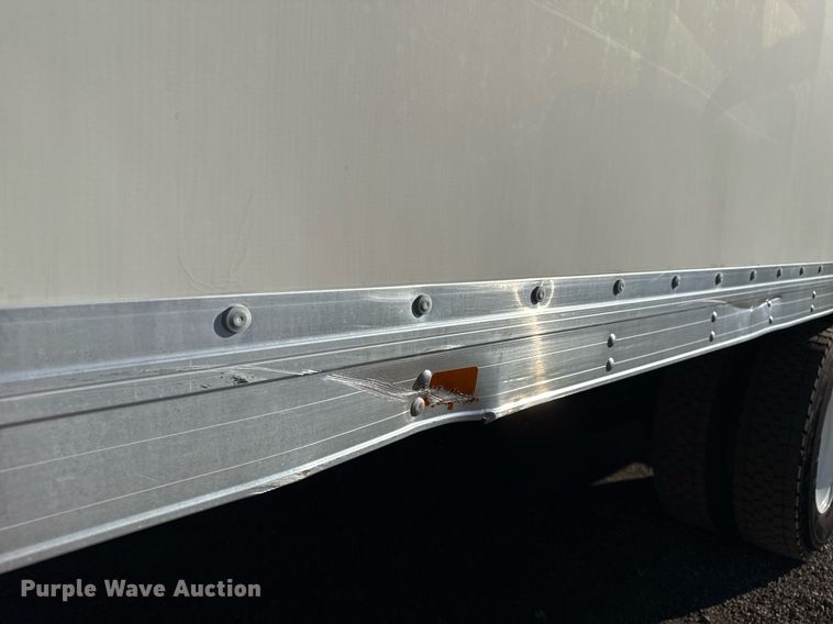 image for item EG2586 2015 Ford F750 Super Duty box truck