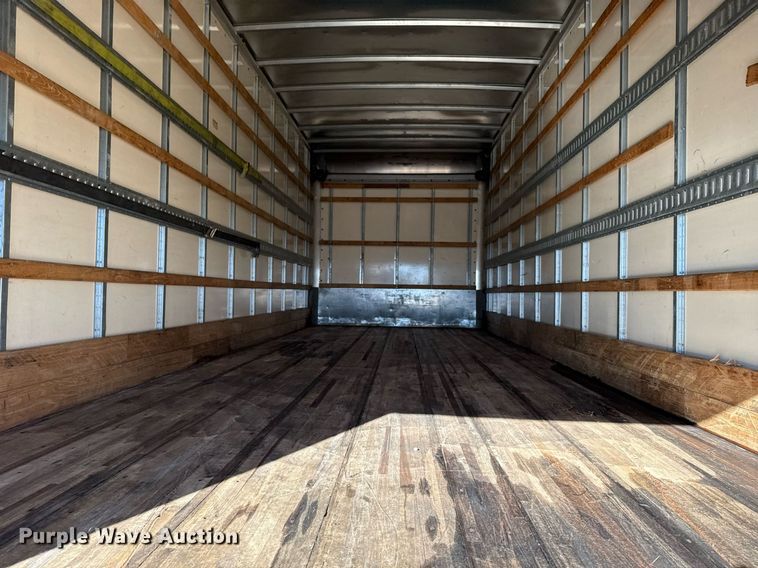 image for item EG2586 2015 Ford F750 Super Duty box truck