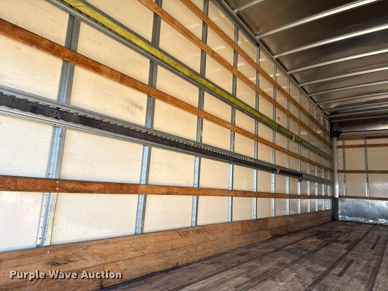 image for item EG2586 2015 Ford F750 Super Duty box truck