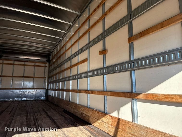 image for item EG2586 2015 Ford F750 Super Duty box truck