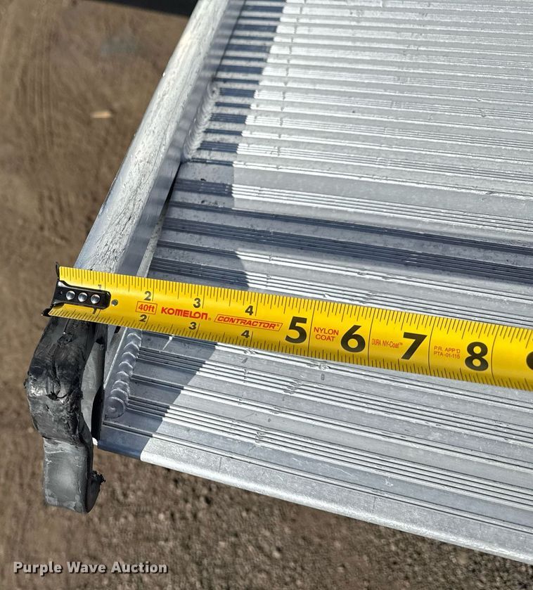 image for item EG2586 2015 Ford F750 Super Duty box truck