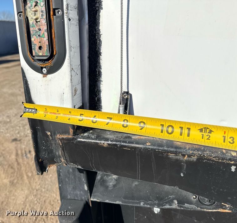 image for item EG2586 2015 Ford F750 Super Duty box truck